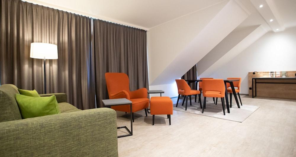 Best Western Hotel Polisina Ochsenfurt Esterno foto