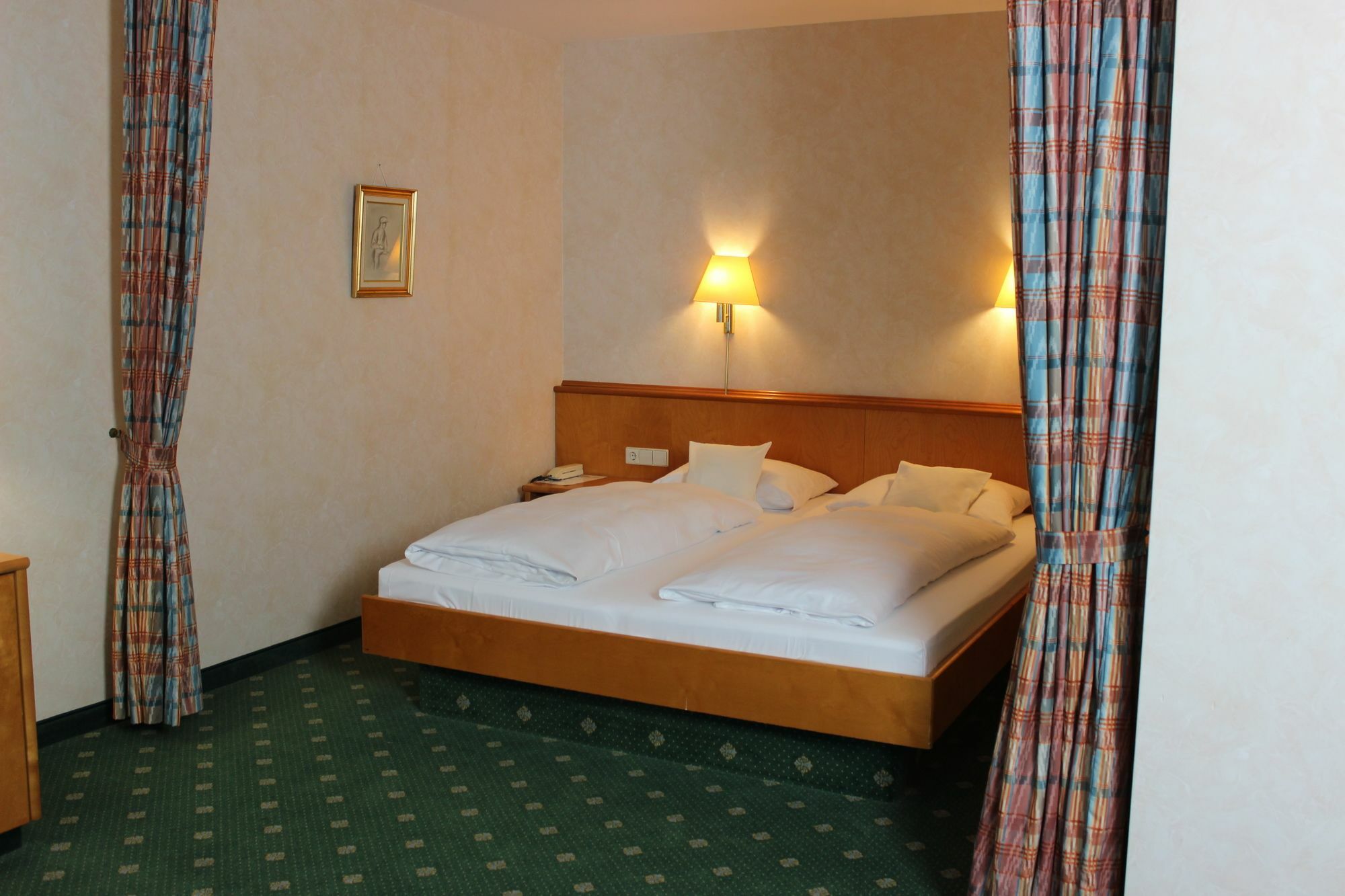 Best Western Hotel Polisina Ochsenfurt Esterno foto